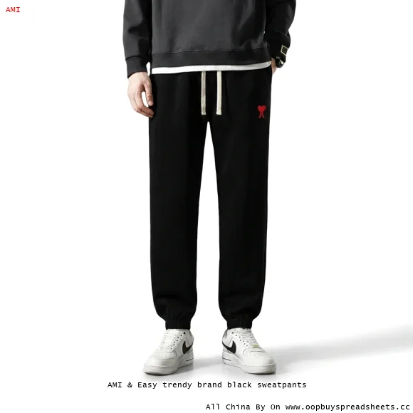 AMI & Easy trendy brand black sweatpants