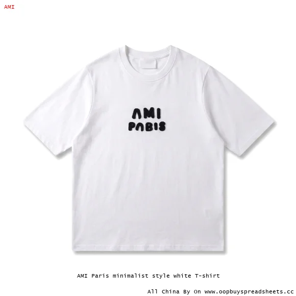 AMI Paris minimalist style white T-shirt