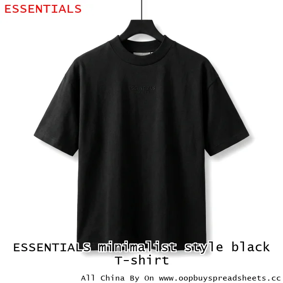 ESSENTIALS minimalist style black T-shirt