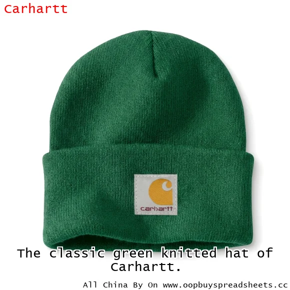 The classic green knitted hat of Carhartt.