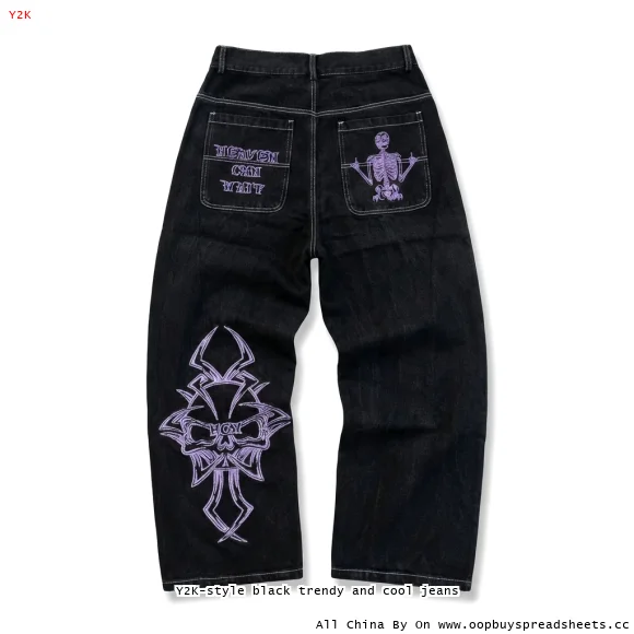 Y2K-style black trendy and cool jeans