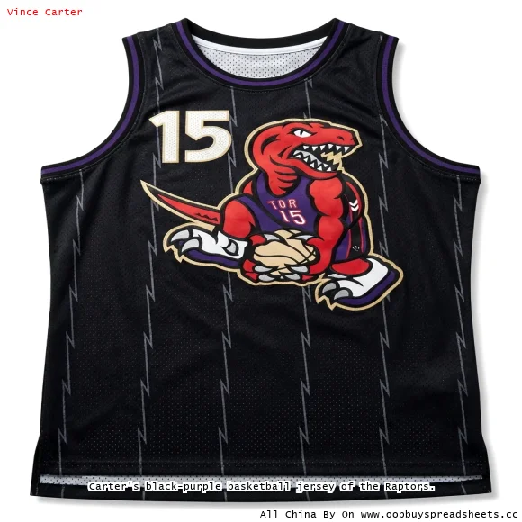 Carter's black-purple basketball jersey of the Raptors.
