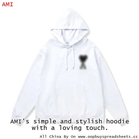 AMI's simple and stylish hoodie with a loving touch.