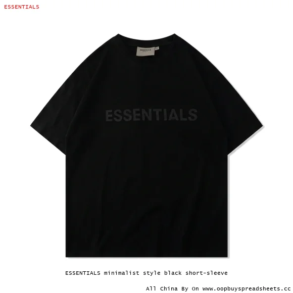 ESSENTIALS minimalist style black short-sleeve