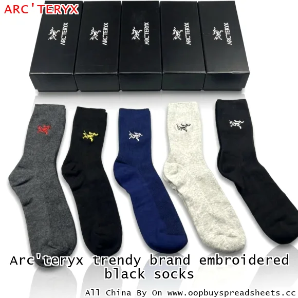 Arc'teryx trendy brand embroidered black socks