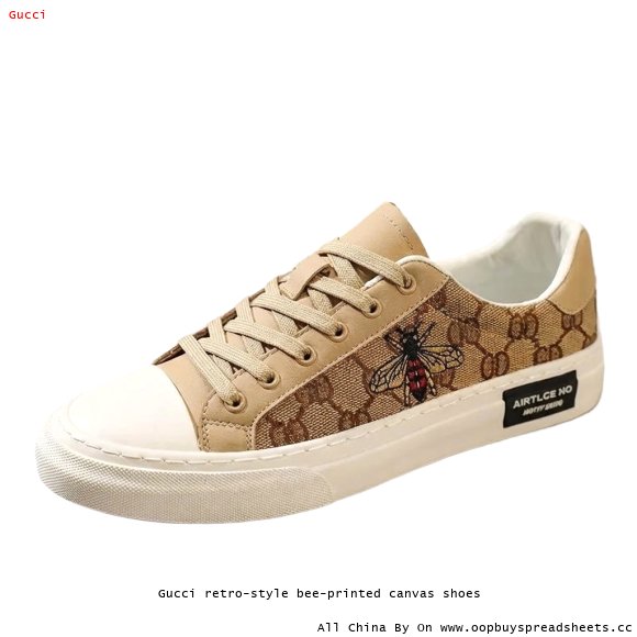 Gucci retro-style bee-printed canvas shoes