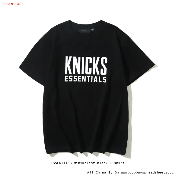 ESSENTIALS minimalist black T-shirt