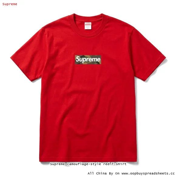 Supreme camouflage-style red T-shirt