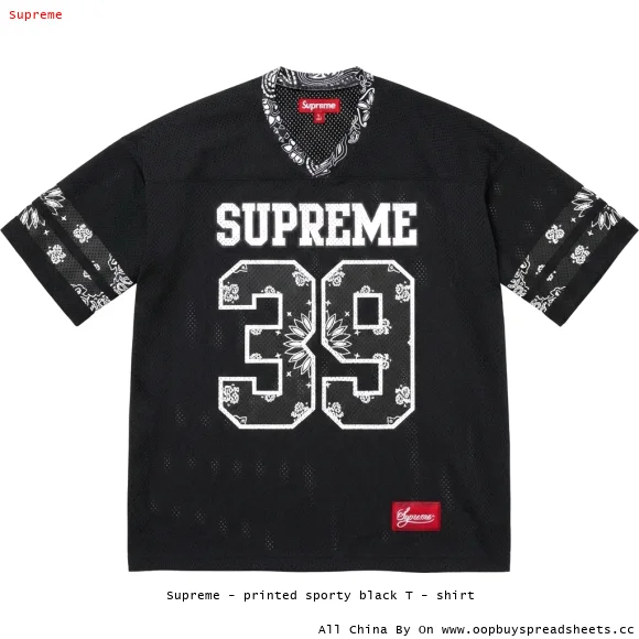 Supreme - printed sporty black T - shirt
