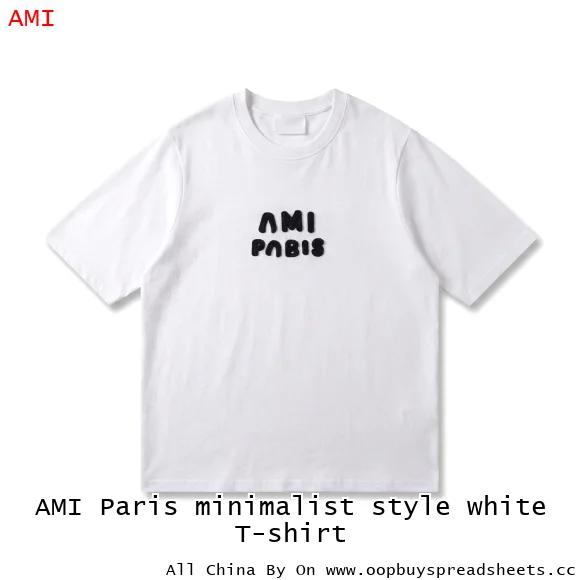 AMI Paris minimalist style white T-shirt