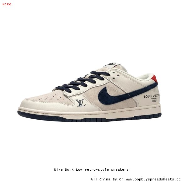 Nike Dunk Low retro-style sneakers