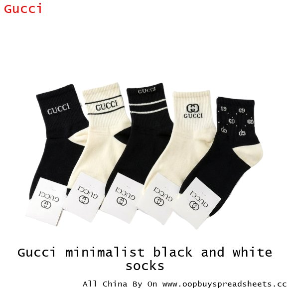 Gucci minimalist black and white socks