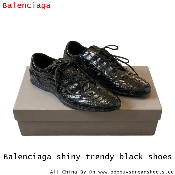 Balenciaga shiny trendy black shoes