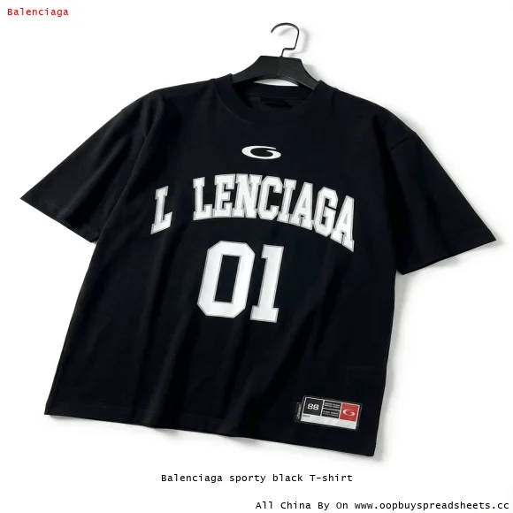 Balenciaga sporty black T-shirt