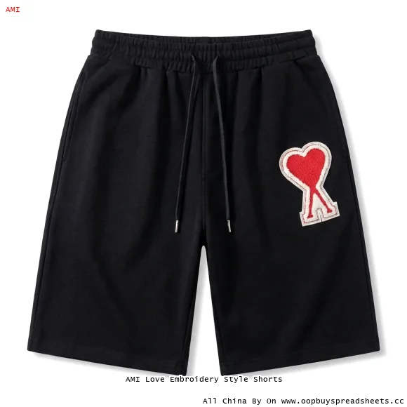 AMI Love Embroidery Style Shorts
