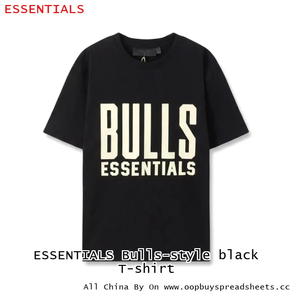 ESSENTIALS Bulls-style black T-shirt
