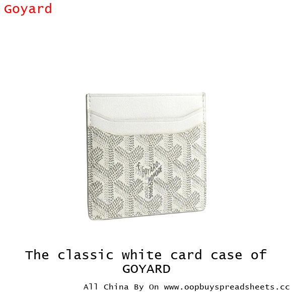 The classic white card case of GOYARD