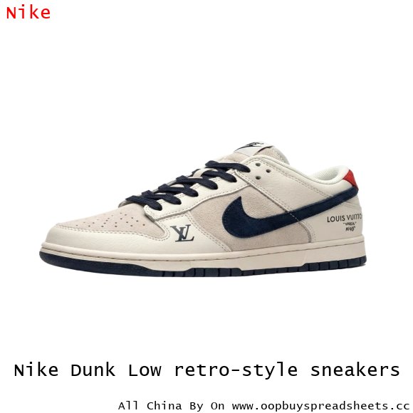 Nike Dunk Low retro-style sneakers