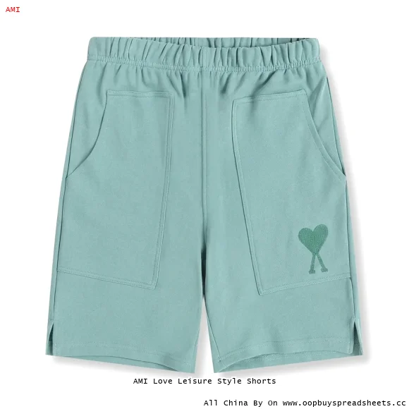 AMI Love Leisure Style Shorts