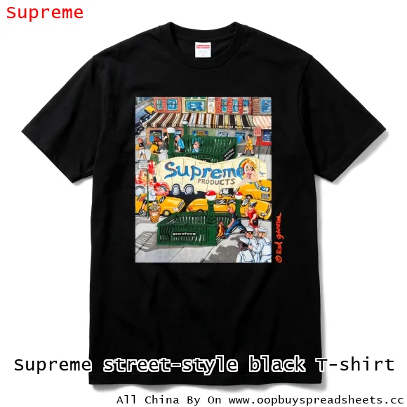 Supreme street-style black T-shirt