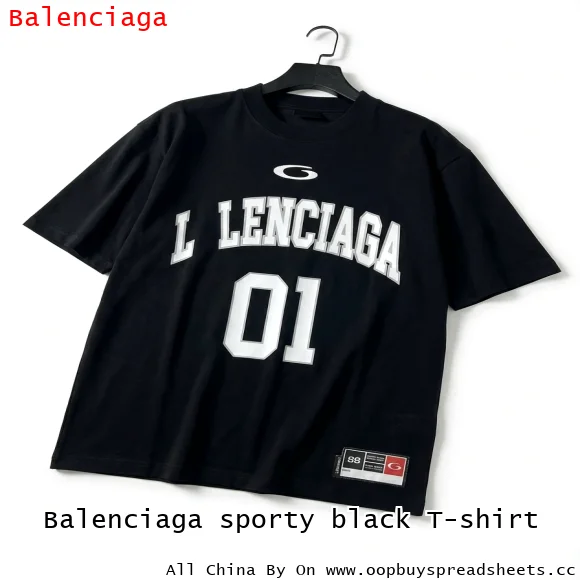 Balenciaga sporty black T-shirt