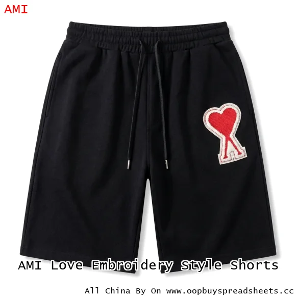 AMI Love Embroidery Style Shorts