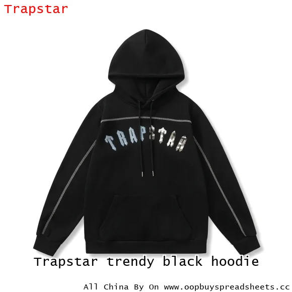 Trapstar trendy black hoodie